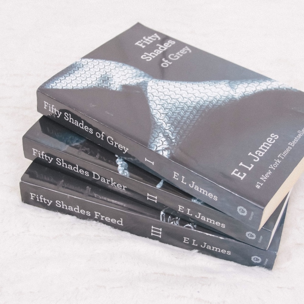 E L James Fifty Shades Trilogy Set (Paperback)
